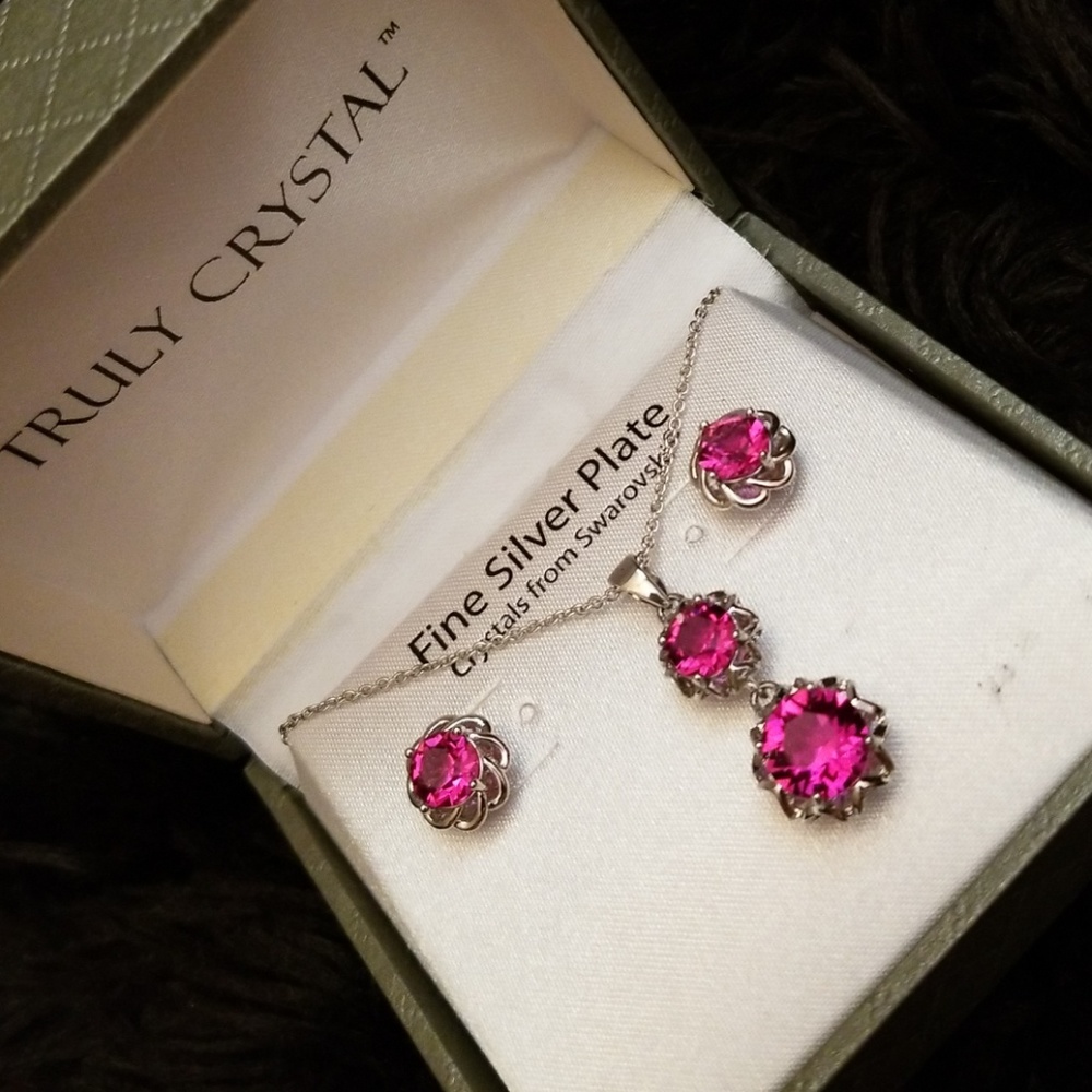 Neckalace set